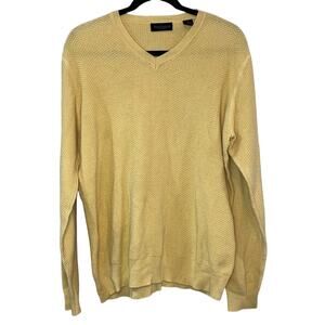 Van Heusen Yellow Textured Knit Sweater Mens Medium V Neck Lightweight Classic